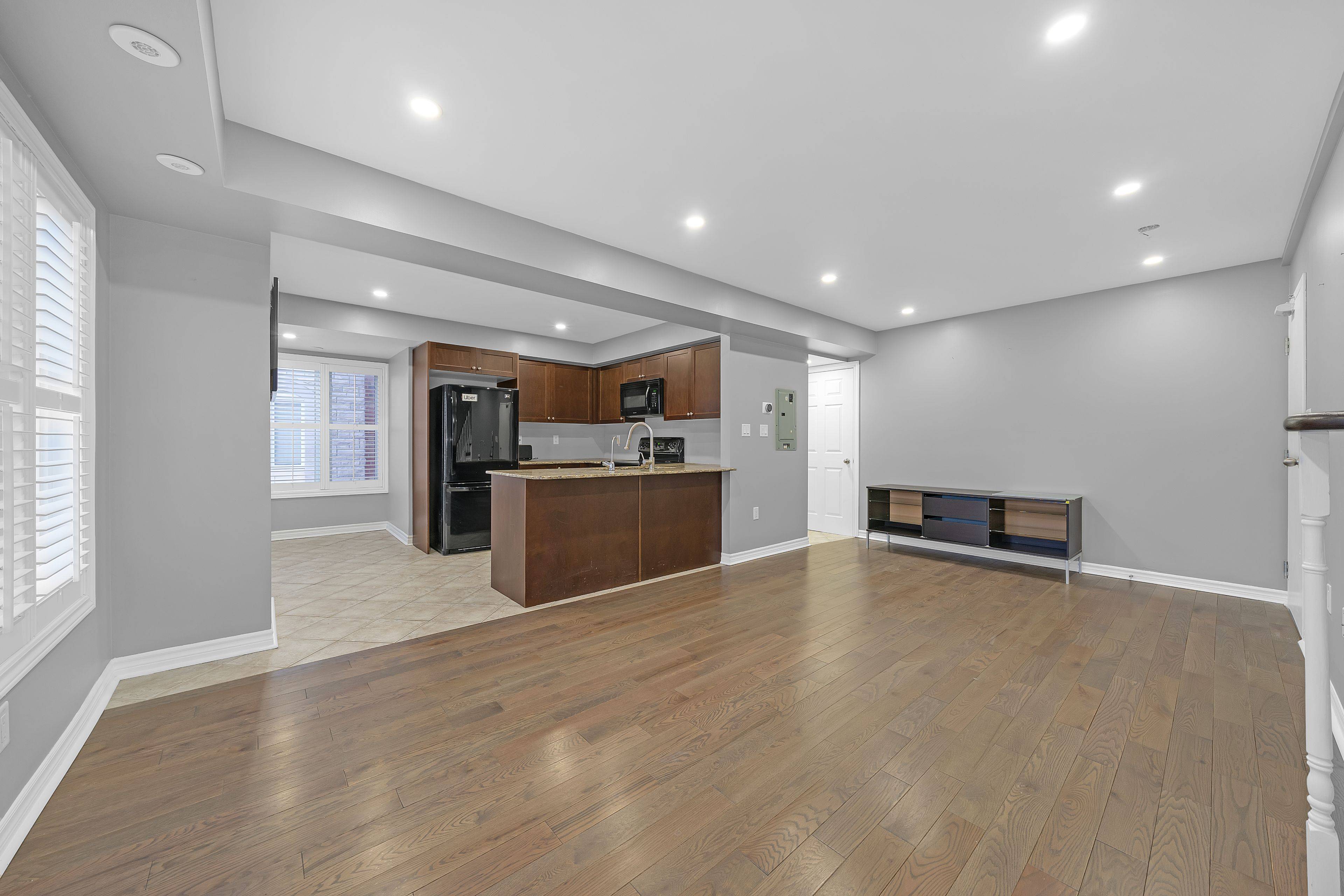 Markham, ON L6E 0C6,2081 Bur Oak AVE