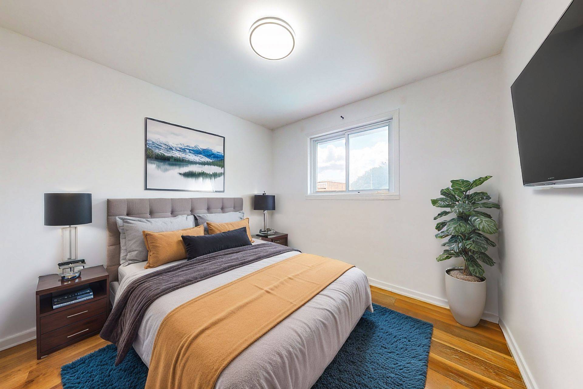 Barrie, ON L4M 2R2,267 Grove ST E