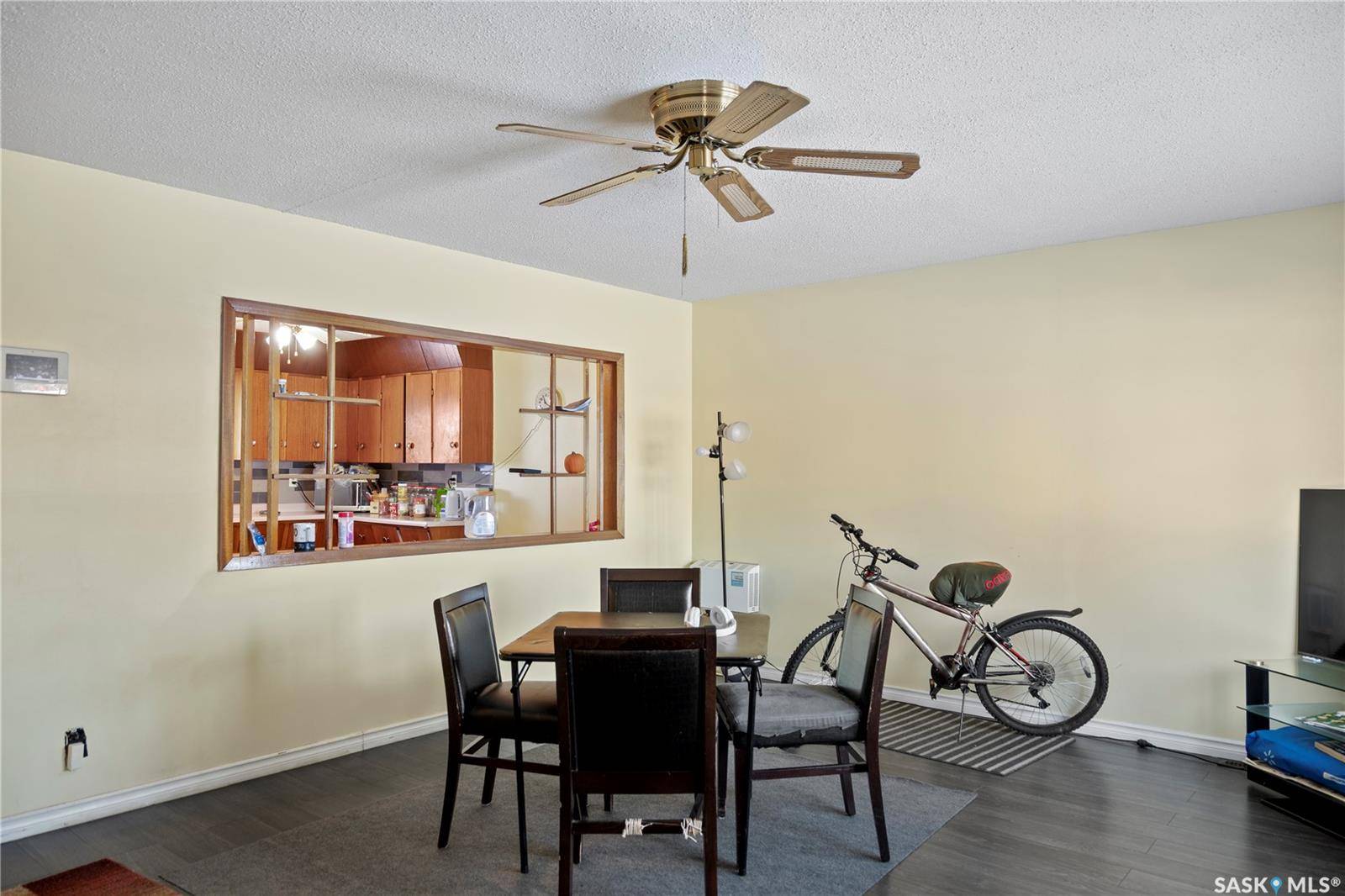 Regina, SK S4R 3R1,87 Robinson CRESCENT