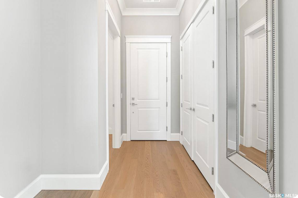 Saskatoon, SK S7T 0W6,404 Cartwright STREET #306