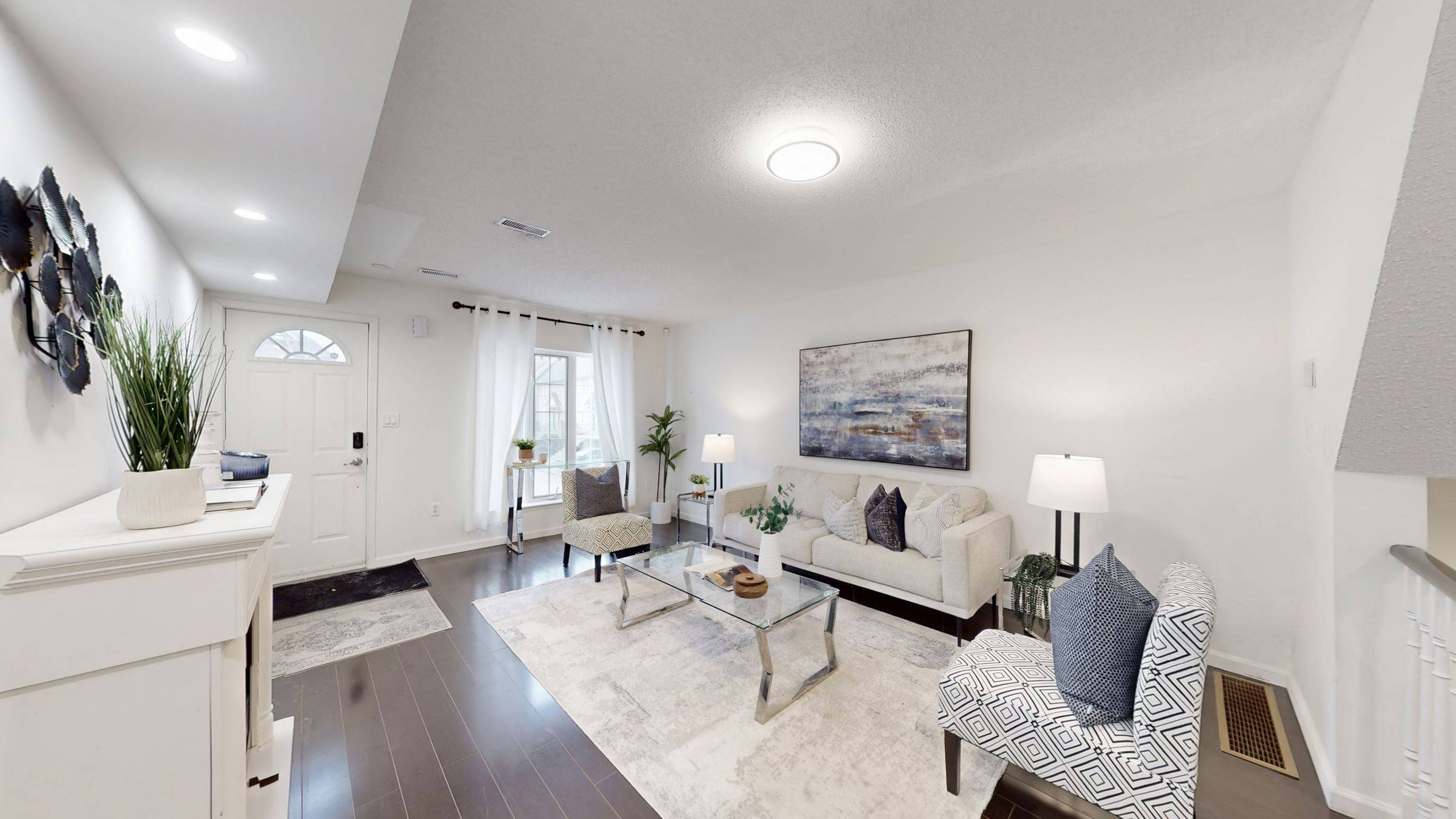 Mississauga, ON L5R 3V9,80 Strathaven DR #12