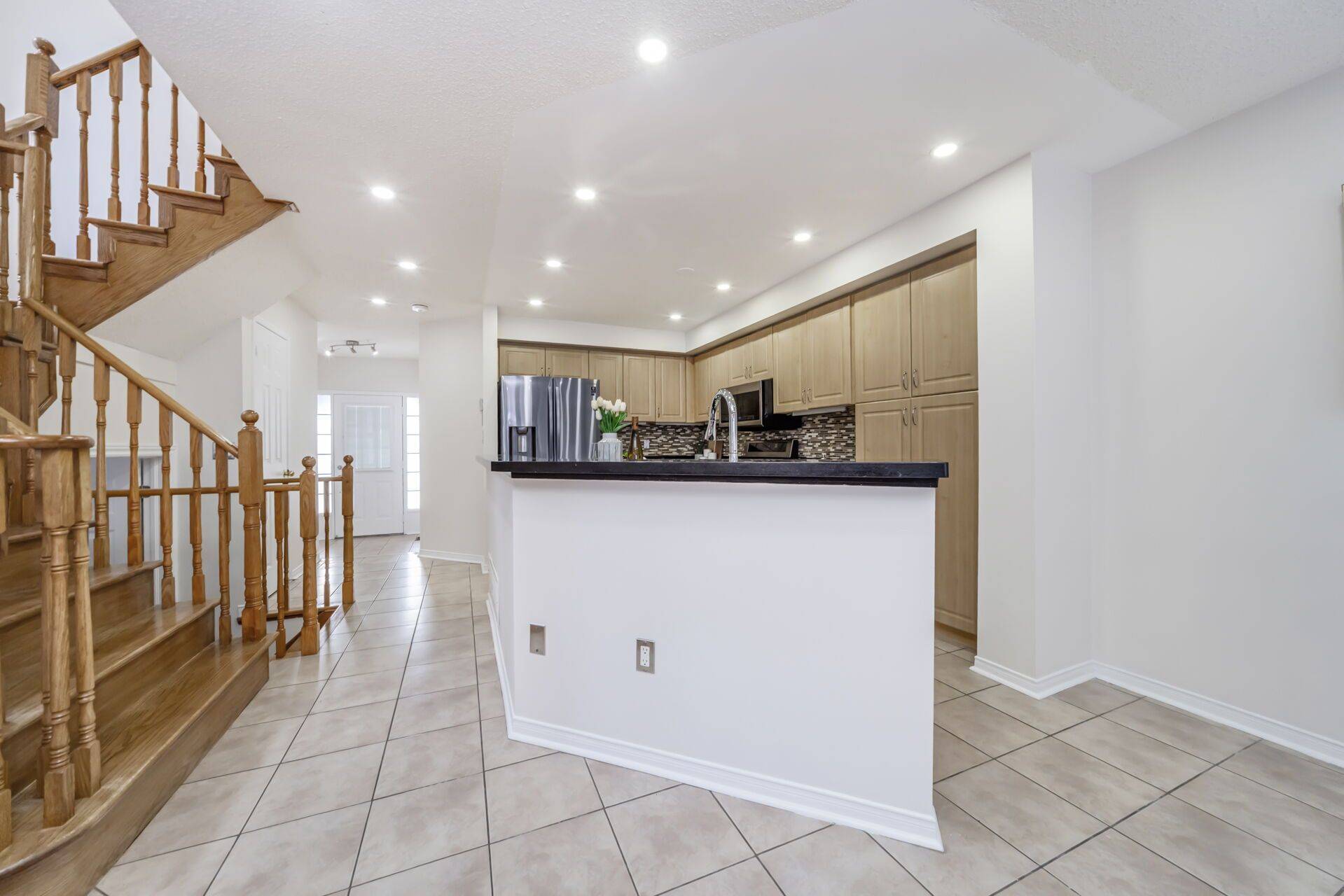 Mississauga, ON L5N 8N9,7307 Cork Tree ROW