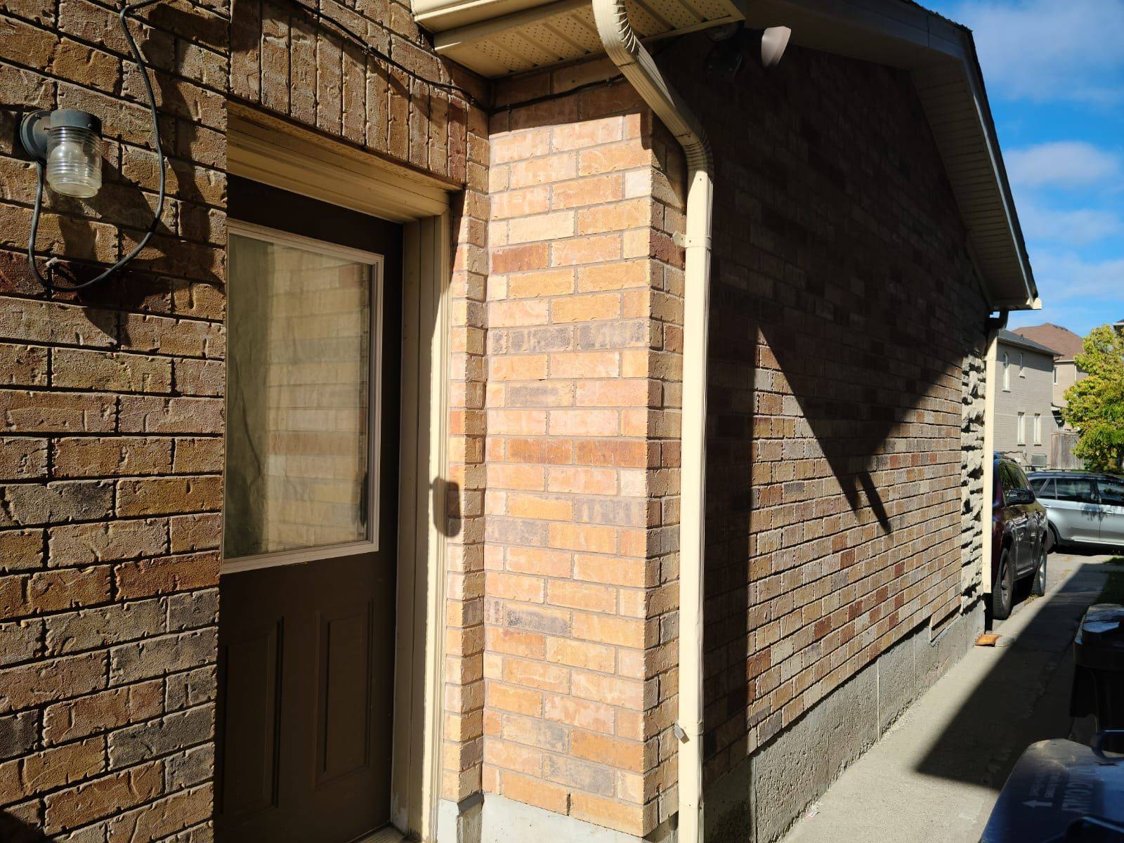 Brampton, ON L6P 2N1,11 Heathbrook AVE