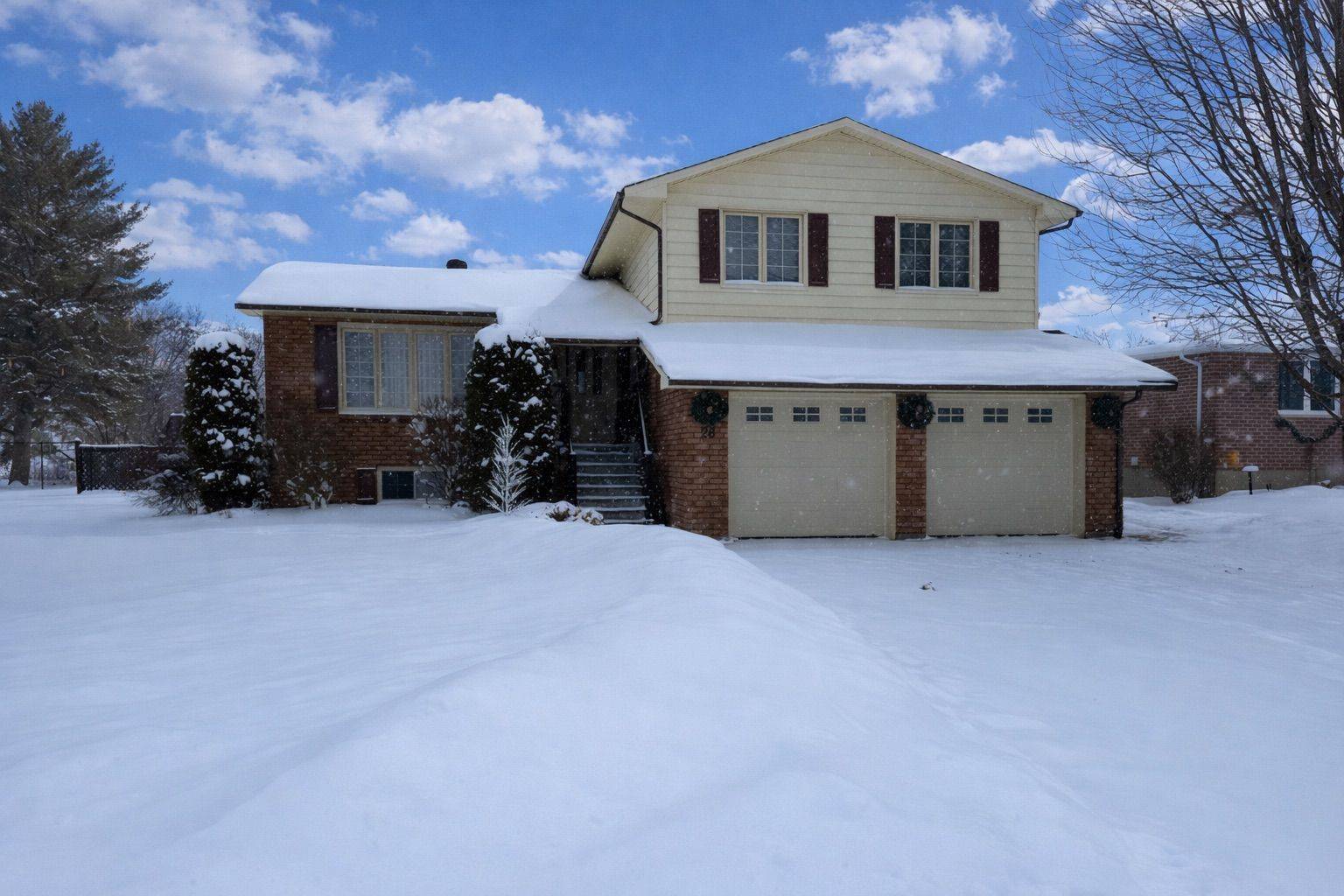 South Dundas, ON K0C 1X0,28 Fairholme DR