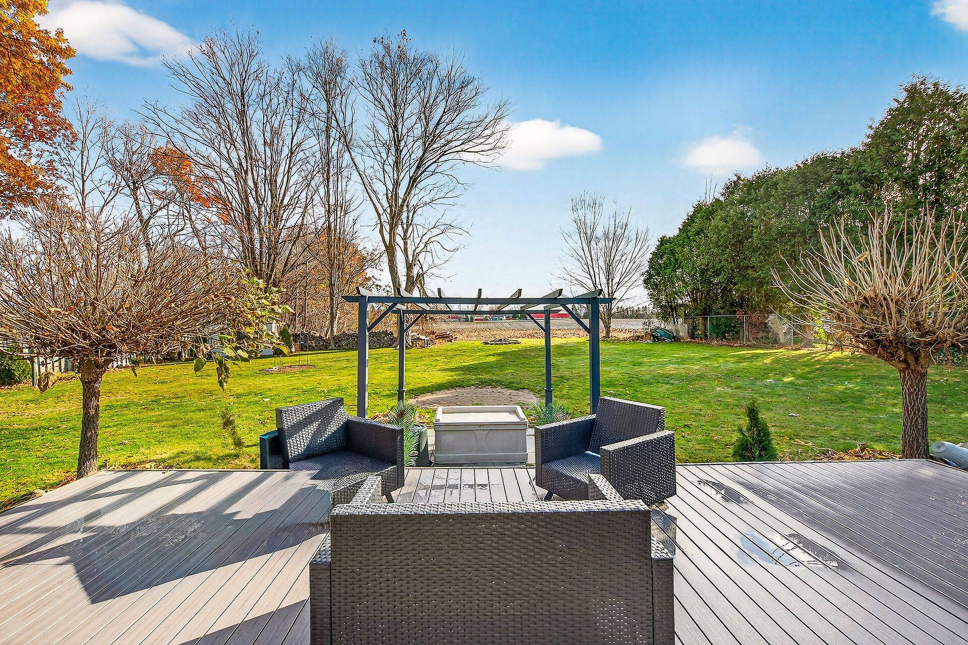 Hamilton, ON L0R 1P0,1597 Trinity Church RD