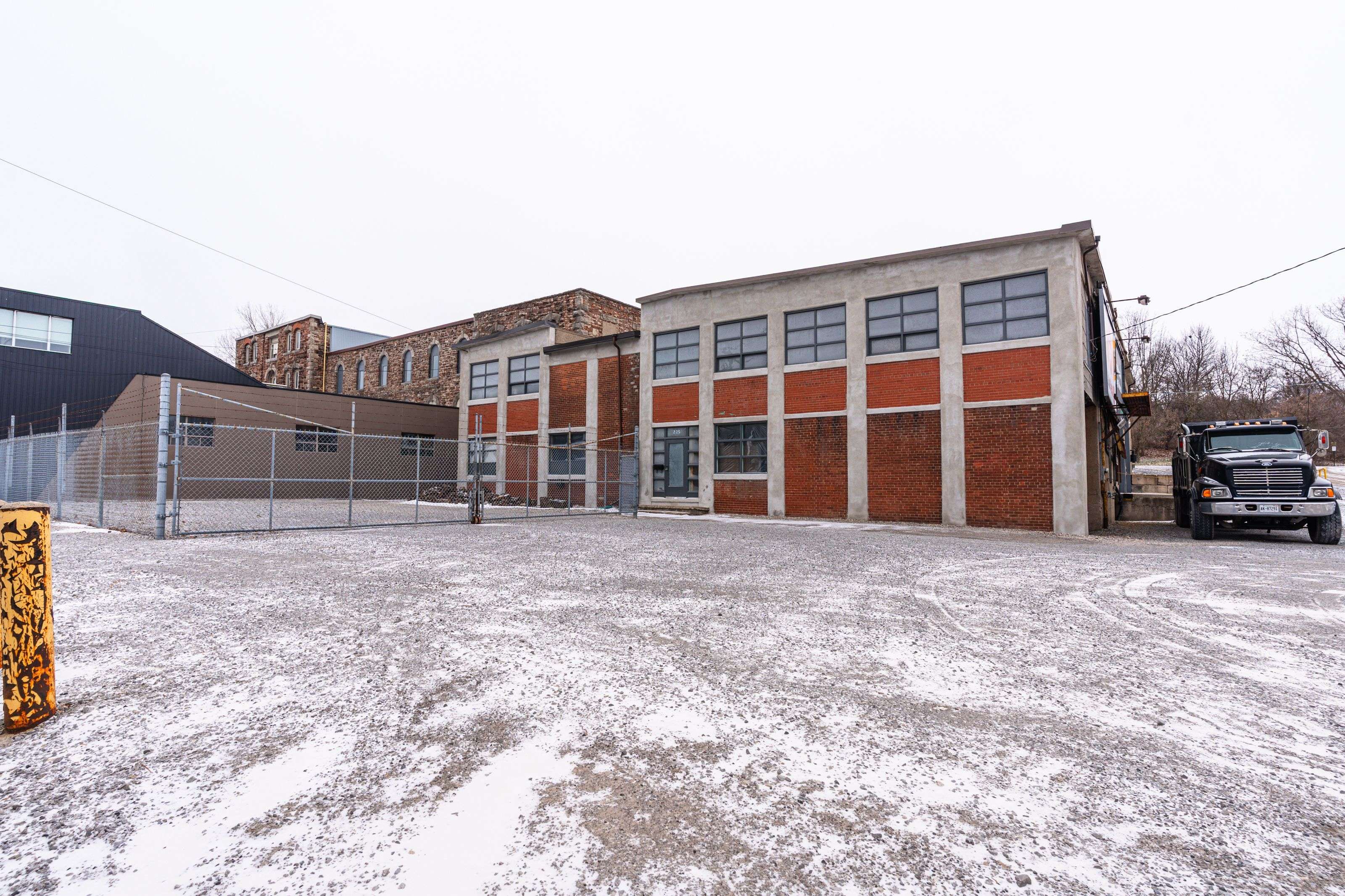 St. Catharines, ON L2T 1J7,225 Merritt ST