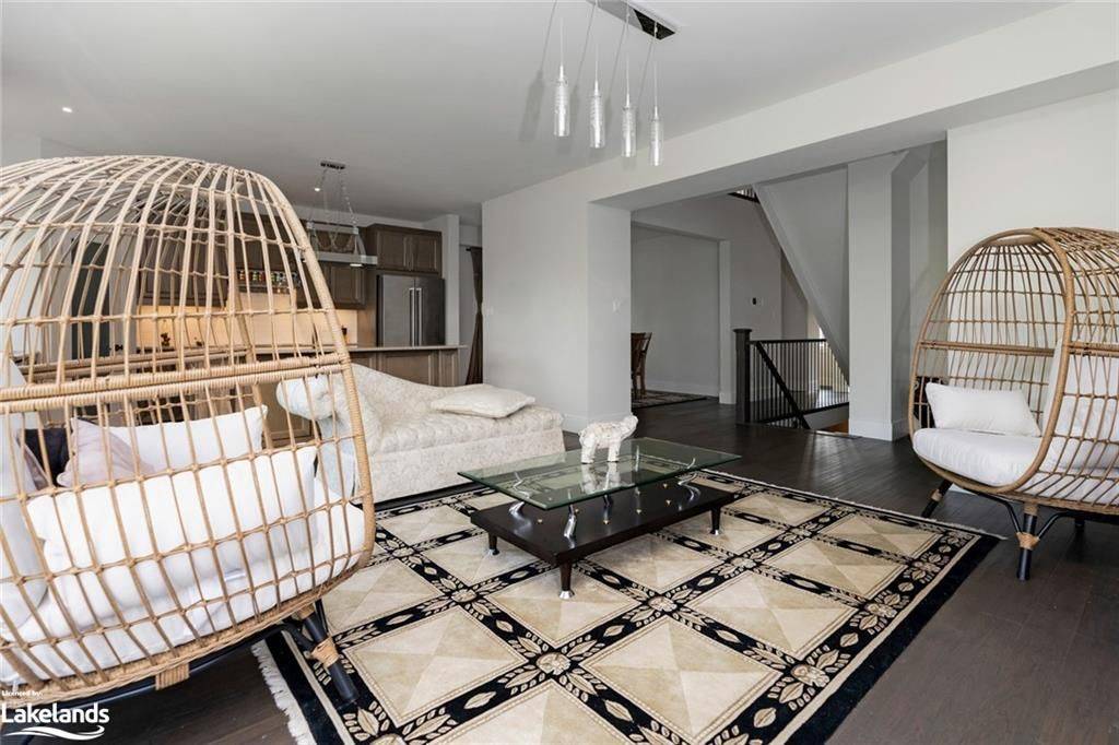 Blue Mountains, ON L9Y 0Y5,364 Yellow Birch CRES