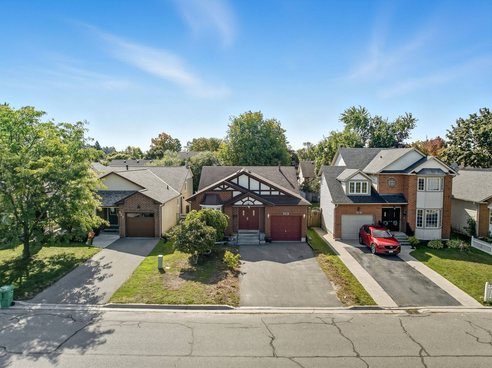 Peterborough, ON K9L 1X8,523 Laurie AVE