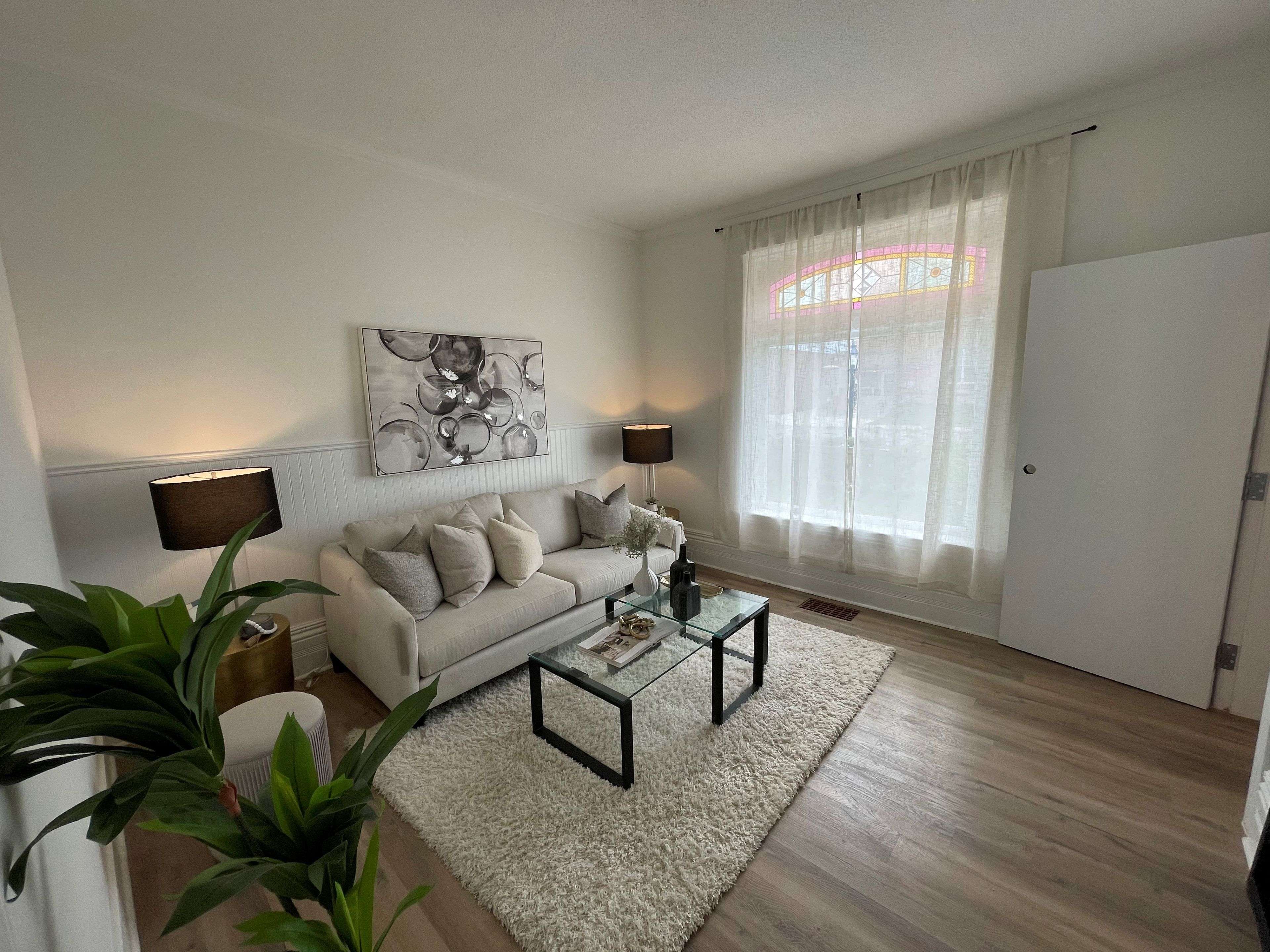 Norfolk, ON N4B 1V9,89 Church ST W #B