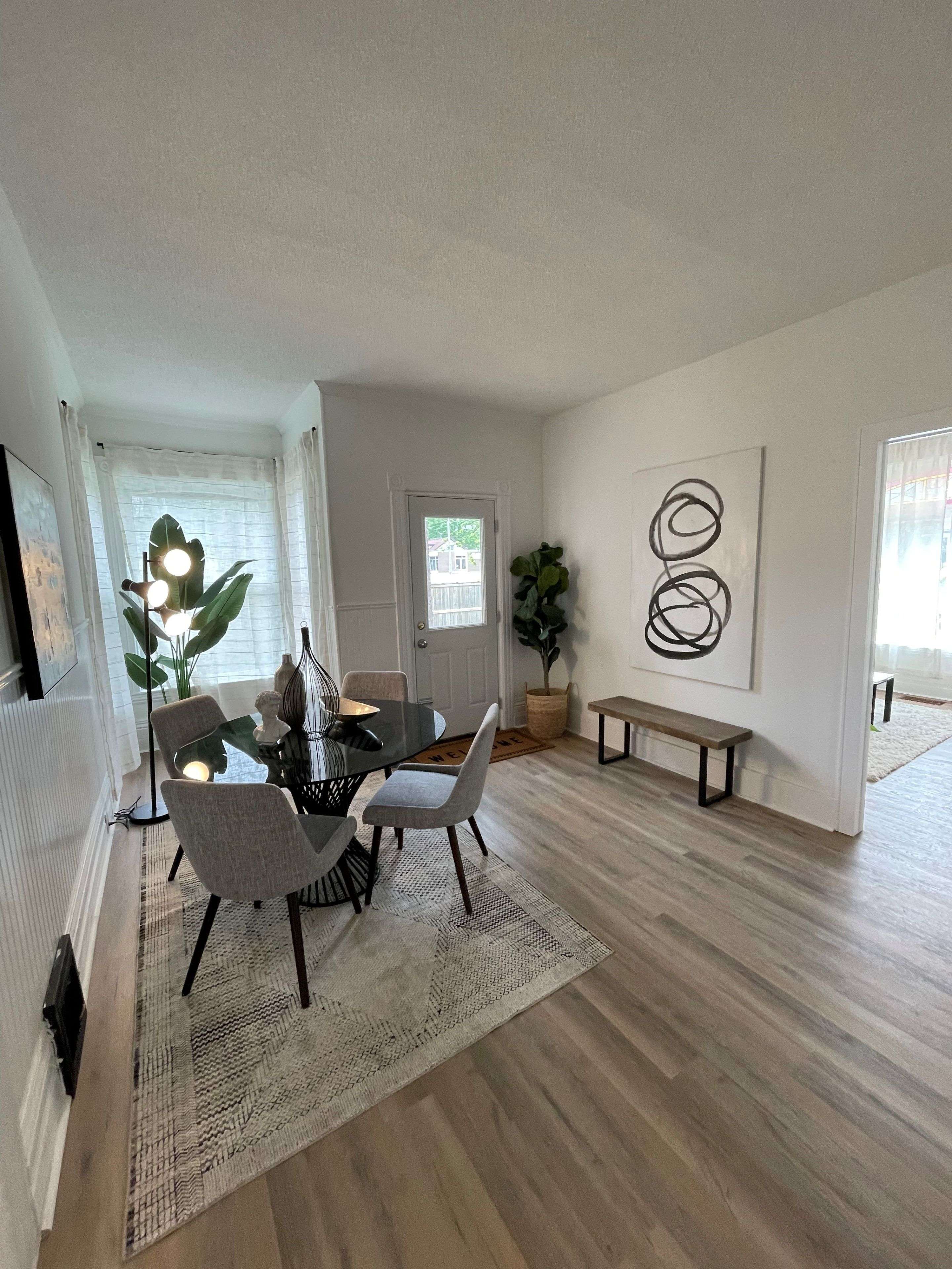 Norfolk, ON N4B 1V9,89 Church ST W #B