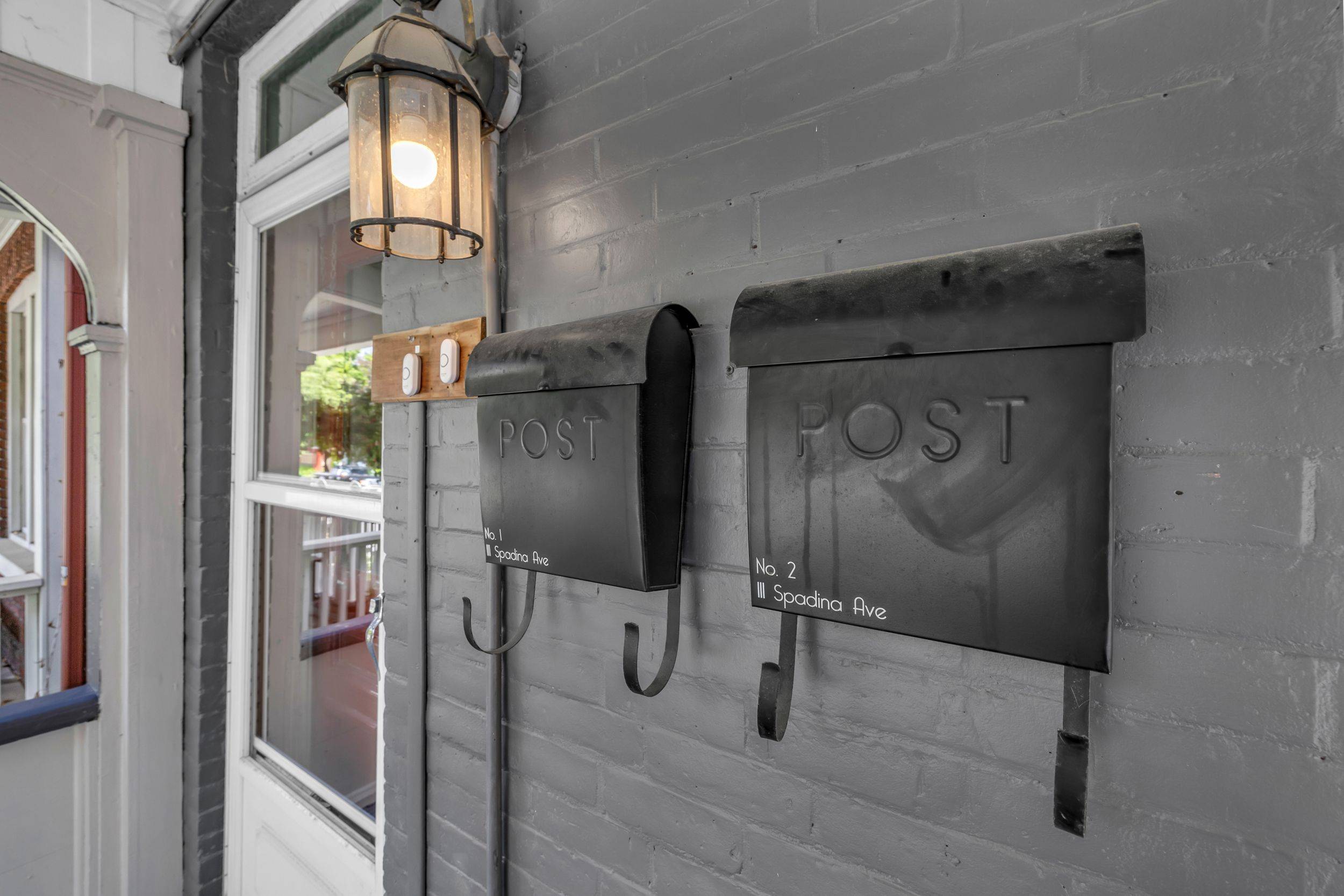 West Centre Town, ON K1Y 2B9,111 Spadina AVE #1