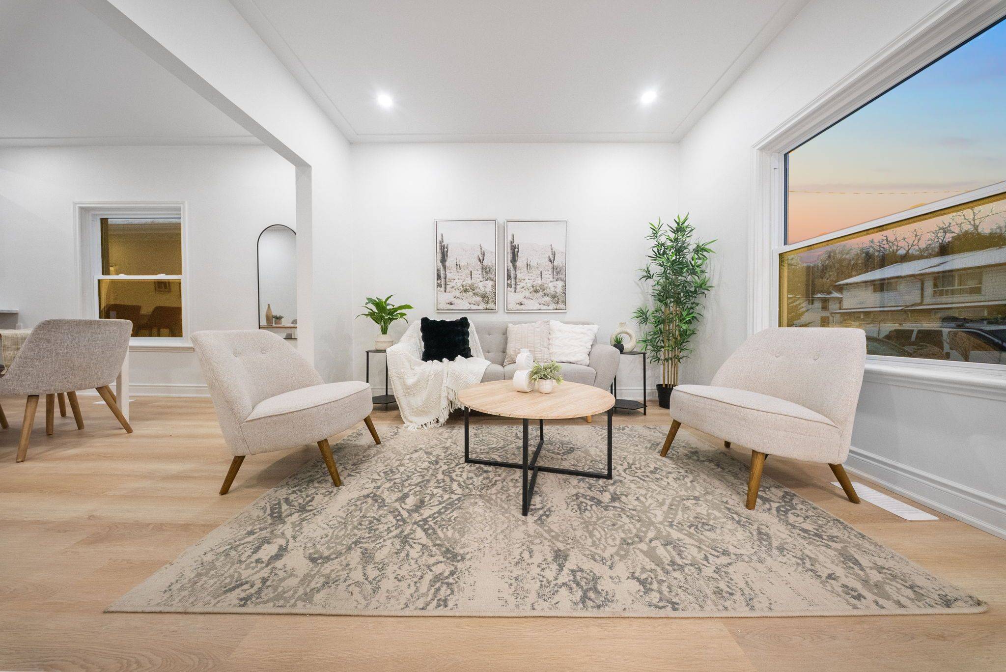 Brantford, ON N3T 2C1,12 Carlyle ST