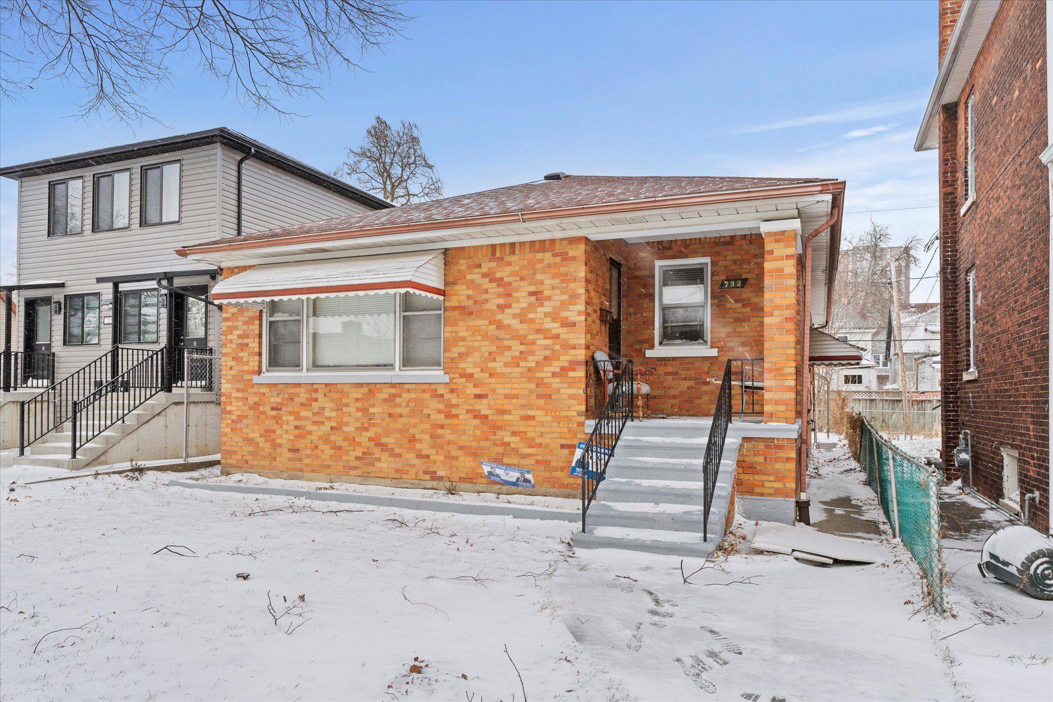 Windsor, ON N9A 4T4,732 Church ST