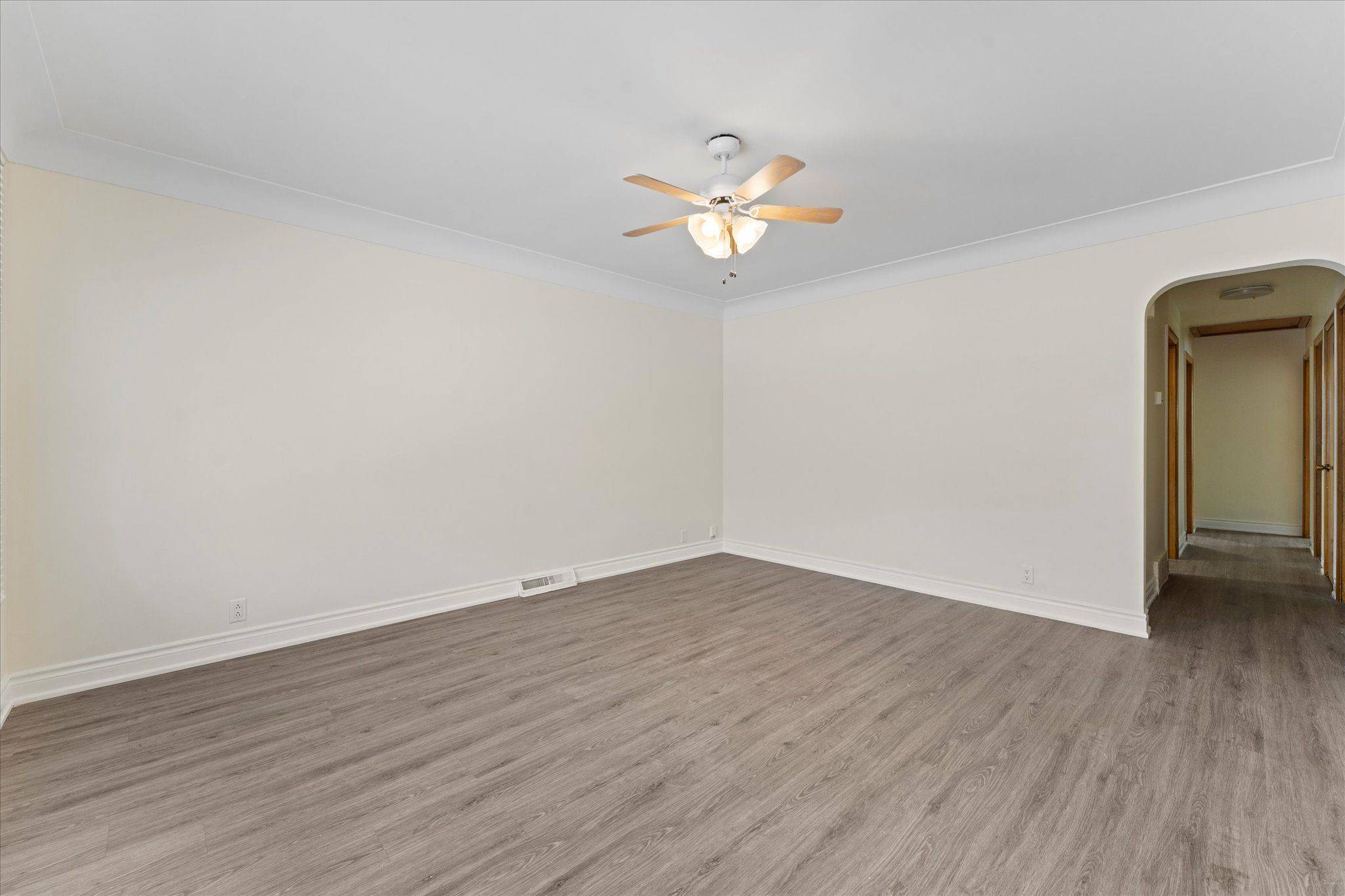 Windsor, ON N9A 4T4,732 Church ST