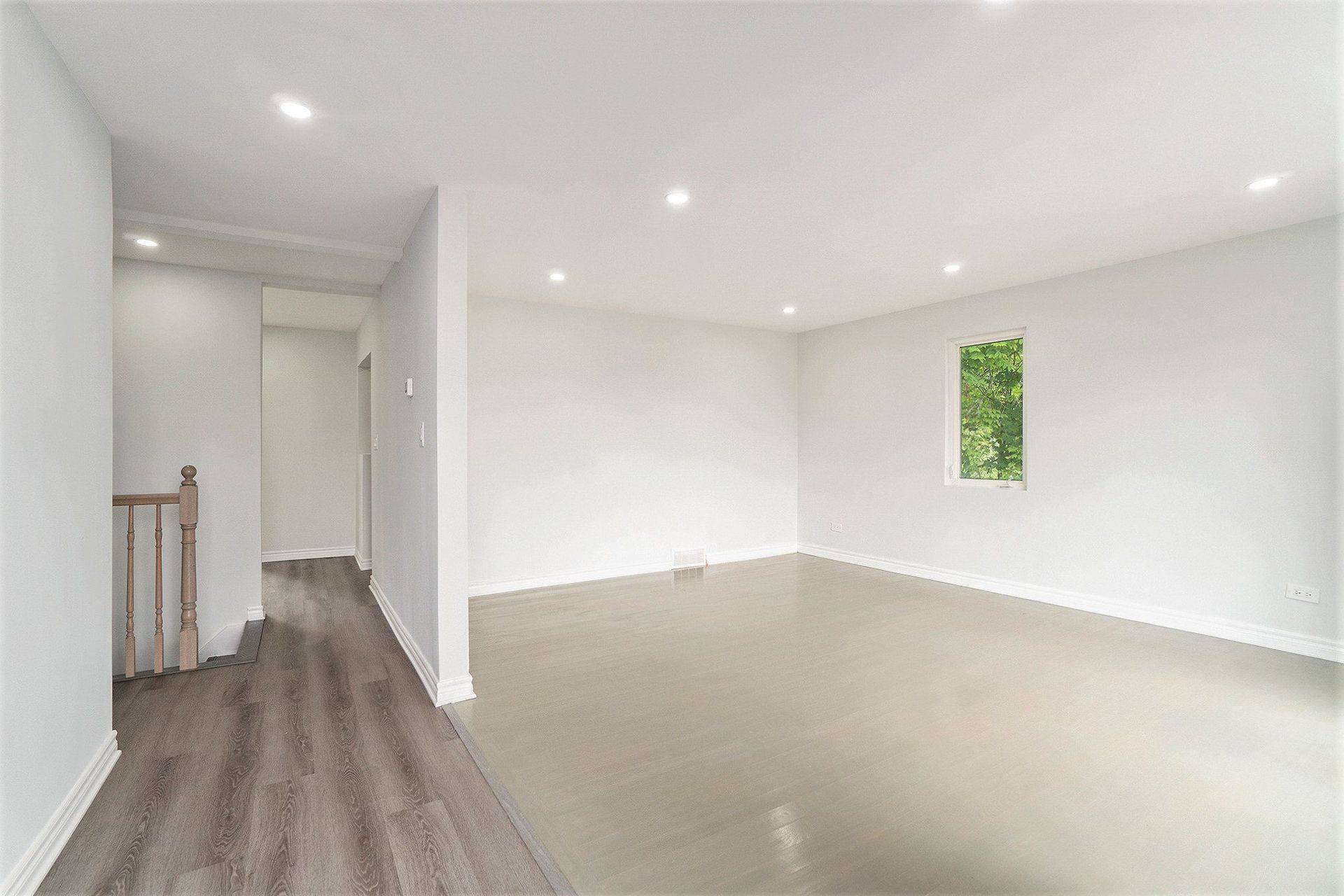 Barrhaven, ON K2C 3H2,3854 Prince Of Wales DR