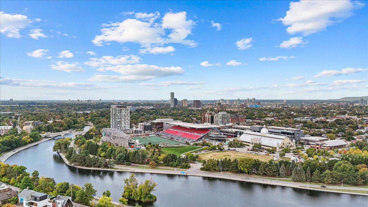 Glebe - Ottawa East And Area, ON K1S 3W9,1035 Bank ST #406