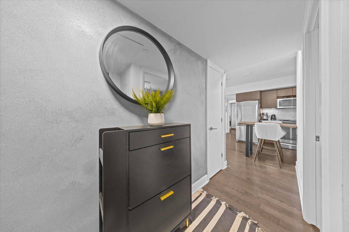 Glebe - Ottawa East And Area, ON K1S 3W9,1035 Bank ST #406