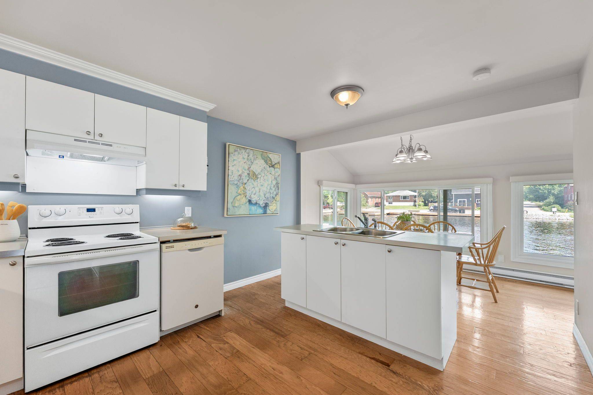 Kawartha Lakes, ON K0M 1K0,15 North Water ST