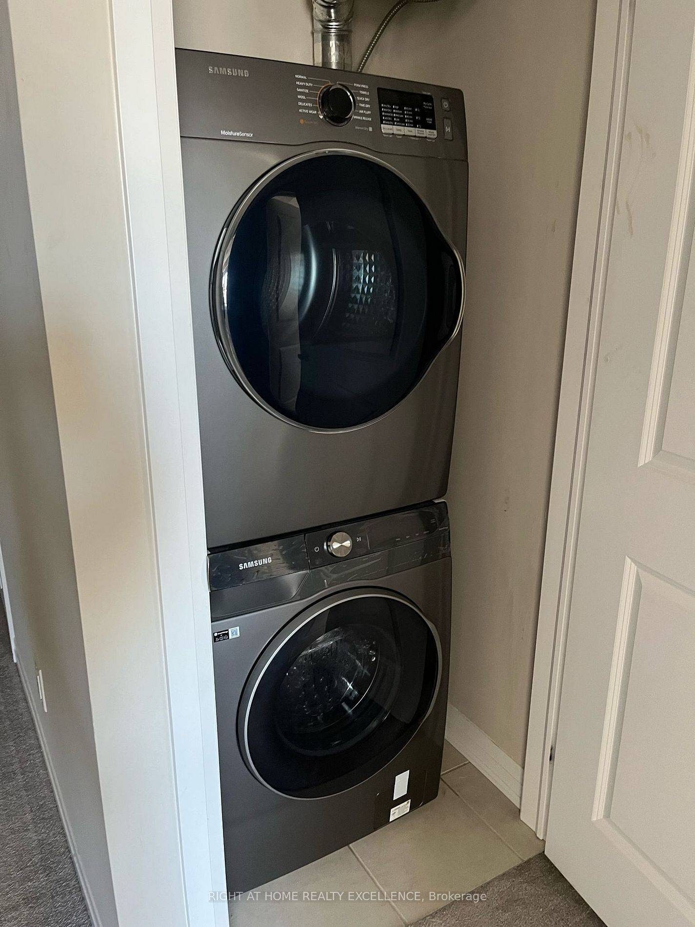 Kitchener, ON N2E 0G7,1989 Ottawa ST S #18E