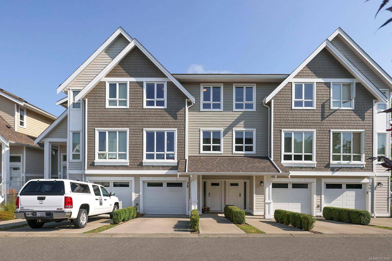 Comox, BC V9M 0B6,700 Lancaster Way #38