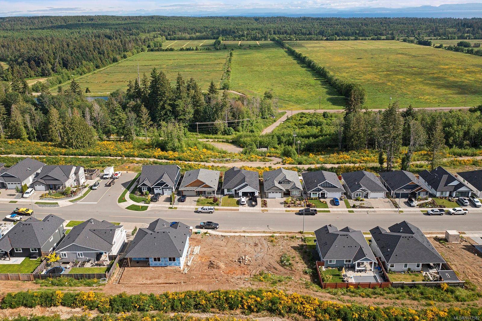 Courtenay, BC V9N 0E2,1423 Crown Isle Blvd