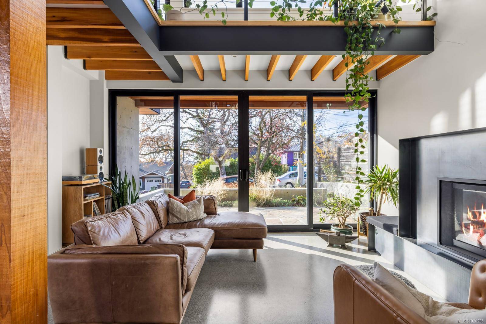 Victoria, BC V8T 3Z7,3025 Jackson St