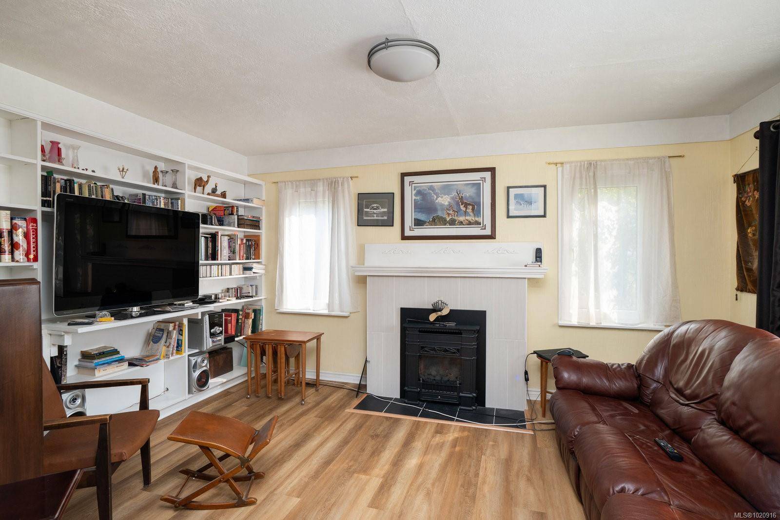 Victoria, BC V8T 1N6,1256 Walnut St