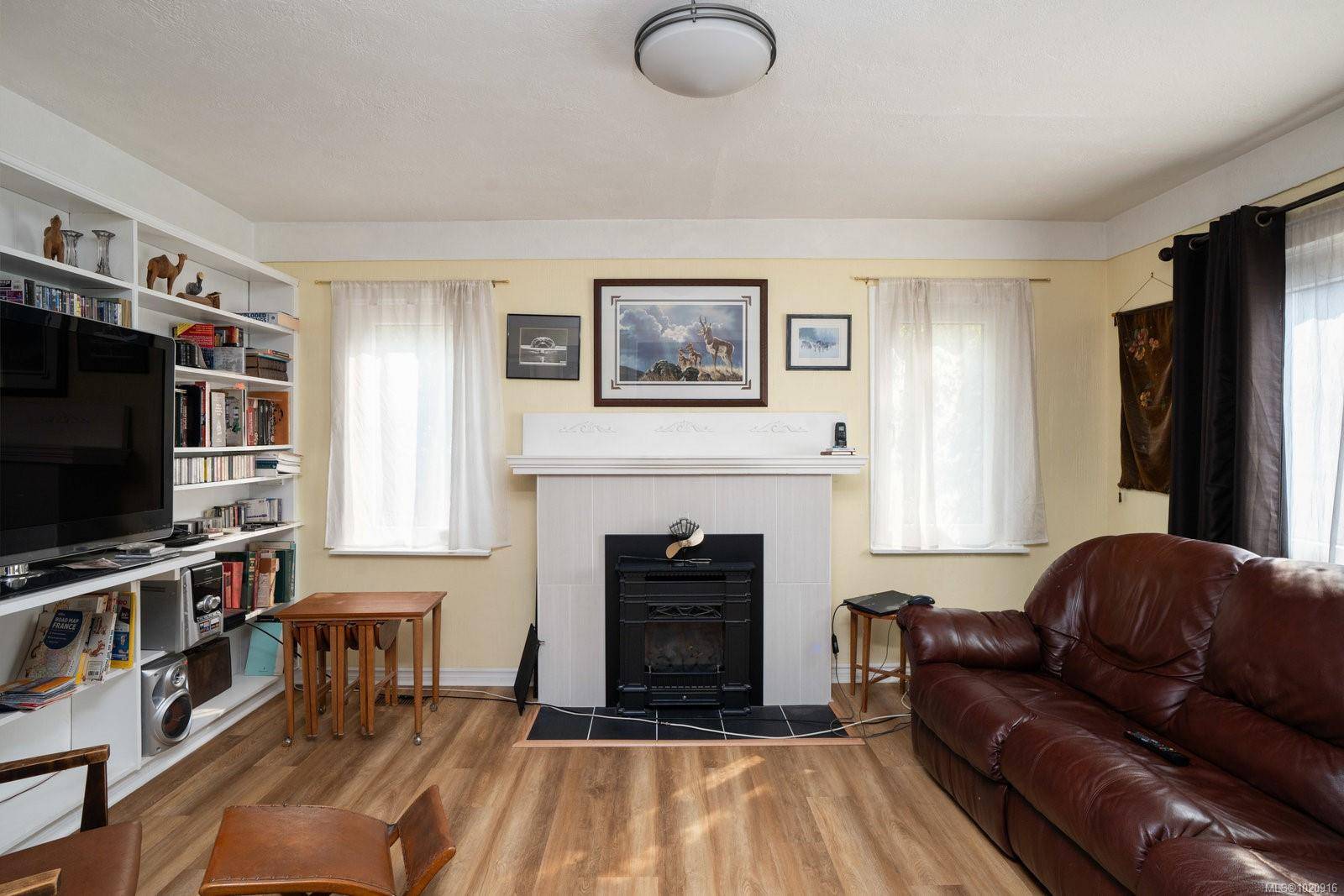 Victoria, BC V8T 1N6,1256 Walnut St