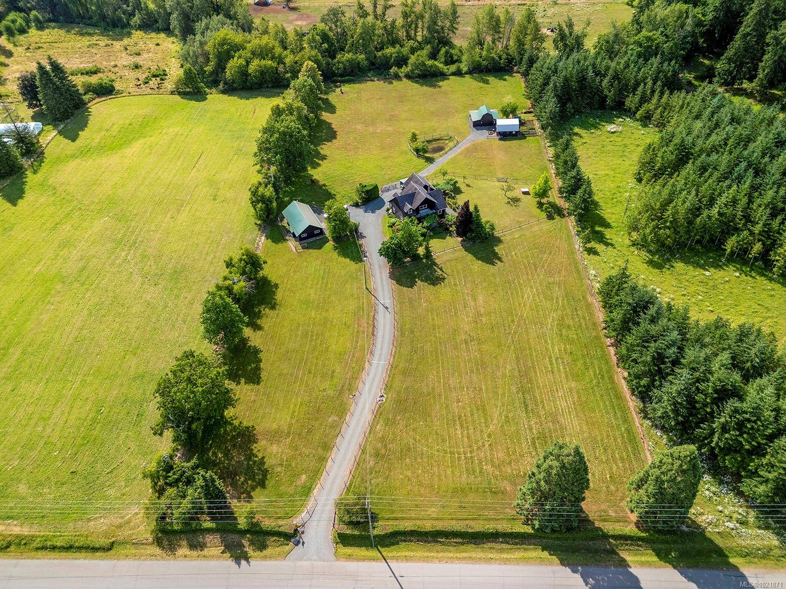 Courtenay, BC V9J 1R9,3713 Dove Creek Rd