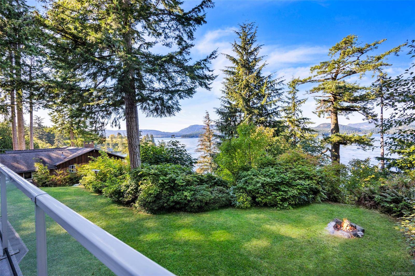 Campbell River, BC V9H 1N7,5898 Race Point Rd