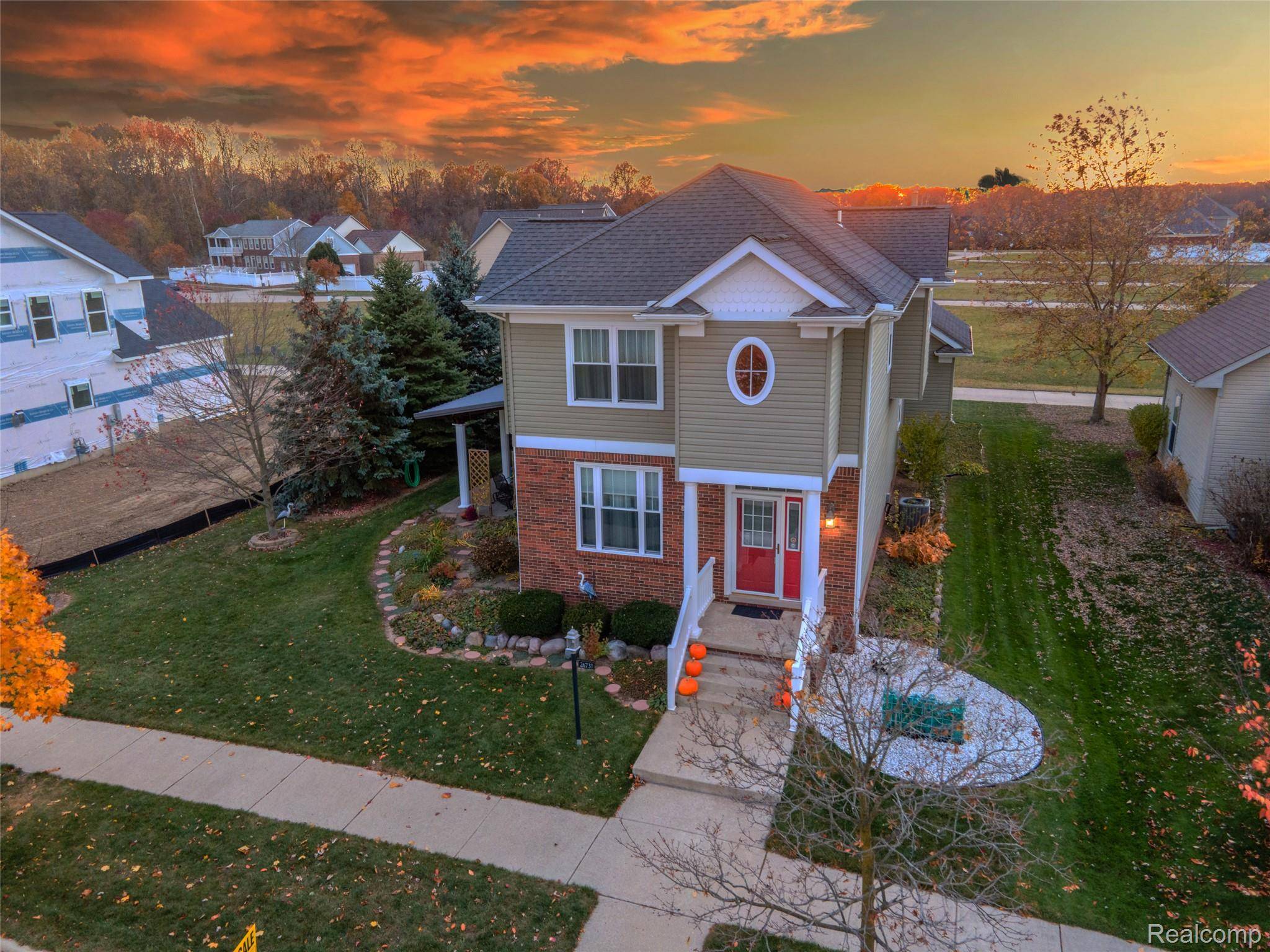 New Boston, MI 48164,26738 Canterbury CIR