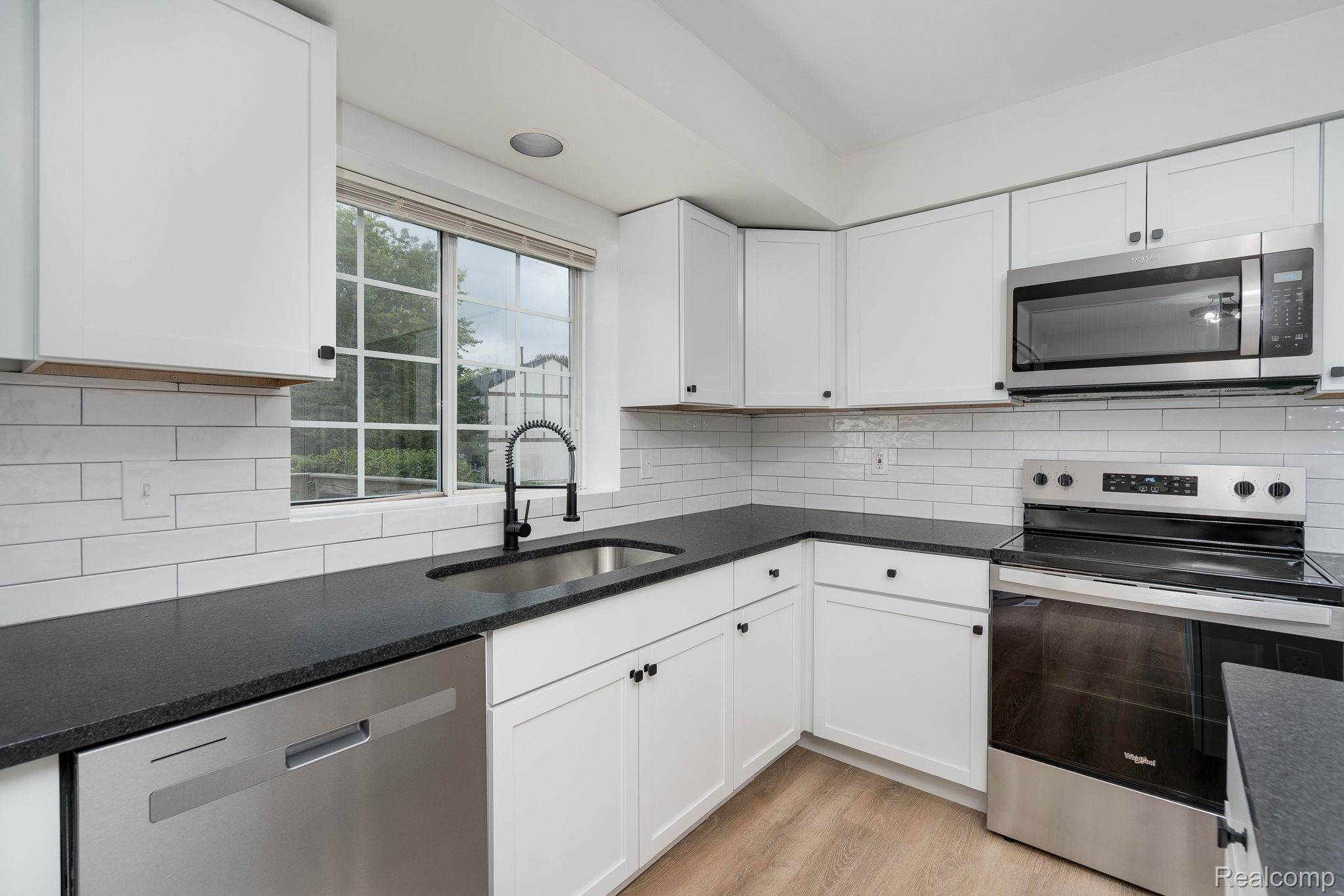 West Bloomfield, MI 48324,1883 Poppleton DR