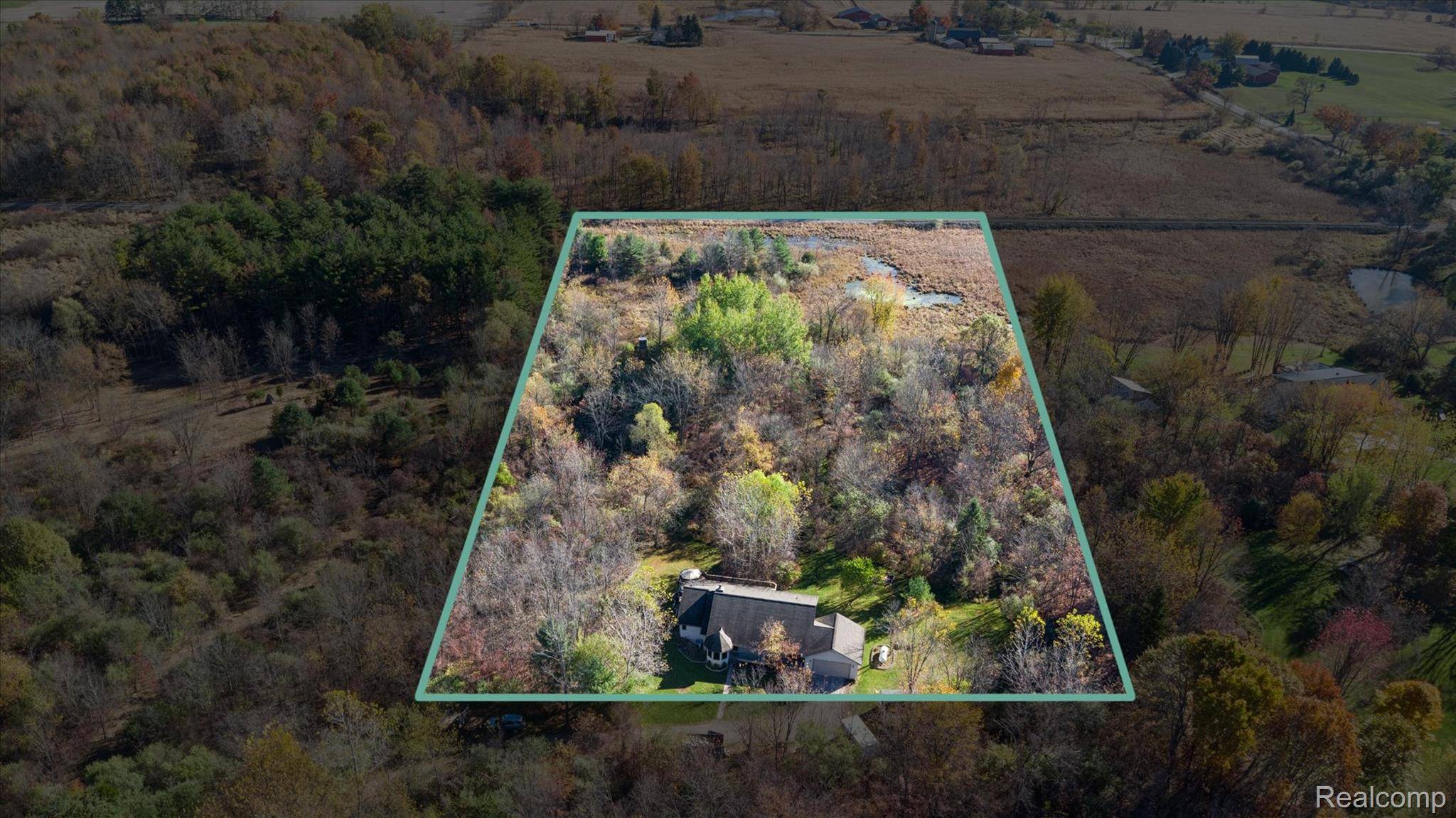 Howell, MI 48855,4842 Preston RD