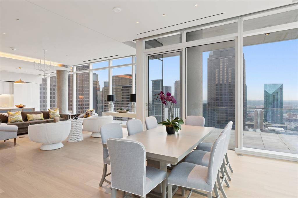 Dallas, TX 75201,1747 Leonard Street #2402