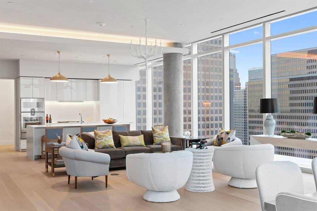 Dallas, TX 75201,1747 Leonard Street #2402