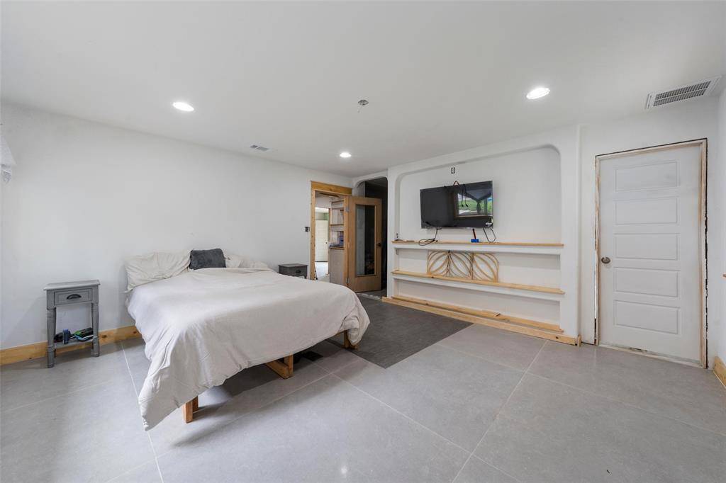 Eddy, TX 76524,823 W 3rd Street