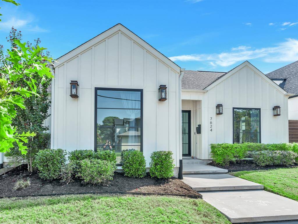 Dallas, TX 75209,7624 Roper Street