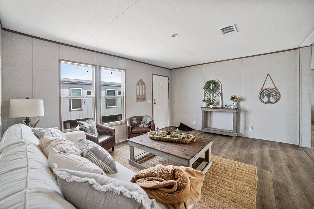 Sunset, TX 76207,4127 Denver Road