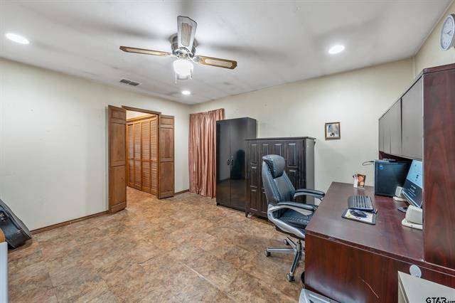 Hawkins, TX 75765,449 RUTH Street