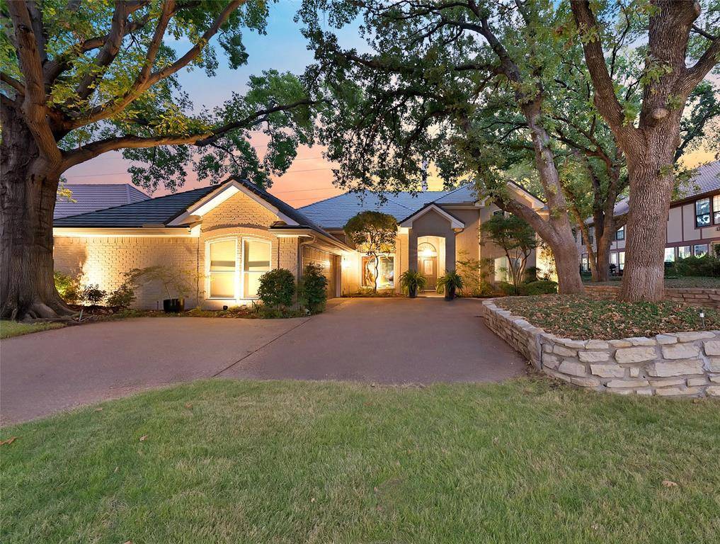 Arlington, TX 76006,2907 Arbor Oaks Drive