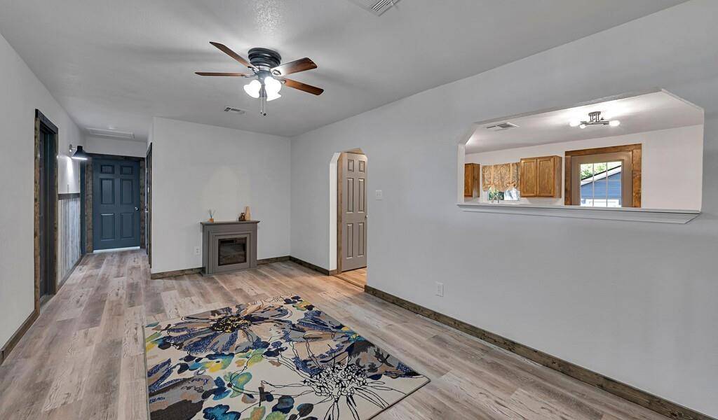 Beverly Hills, TX 76711,5011 Beverly Drive