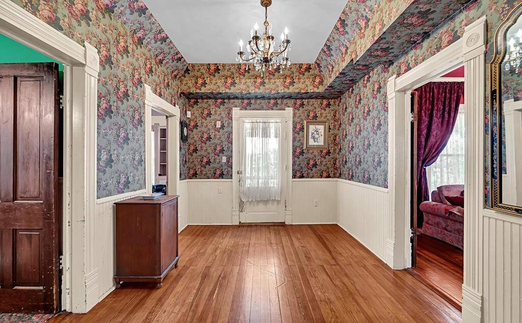 Clifton, TX 76634,515 Hackberry Street