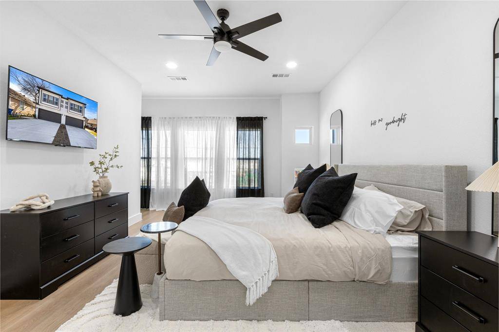 Dallas, TX 75223,1509 S Barry Avenue