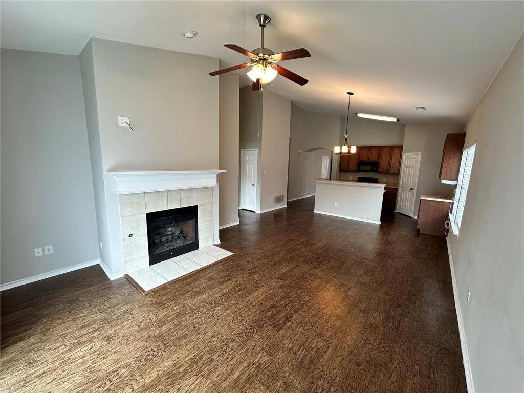 Fort Worth, TX 76179,5033 Caraway Drive