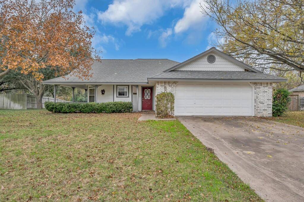 Hewitt, TX 76643,1013 December Drive