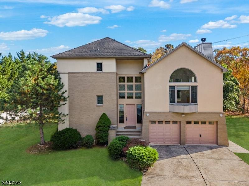 Monroe Twp., NJ 08831,14 W Dante Rd