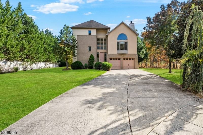 Monroe Twp., NJ 08831,14 W Dante Rd