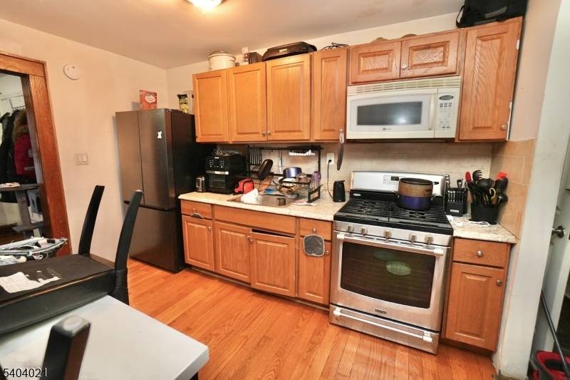 Belleville Twp., NJ 07109,425 Dewitt Ave