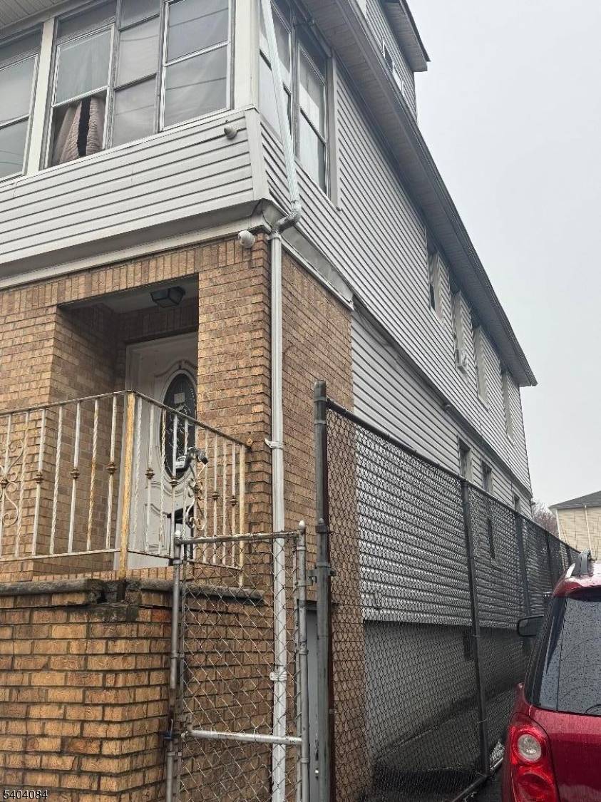 Elizabeth City, NJ 07206,128-PT130 4Th St