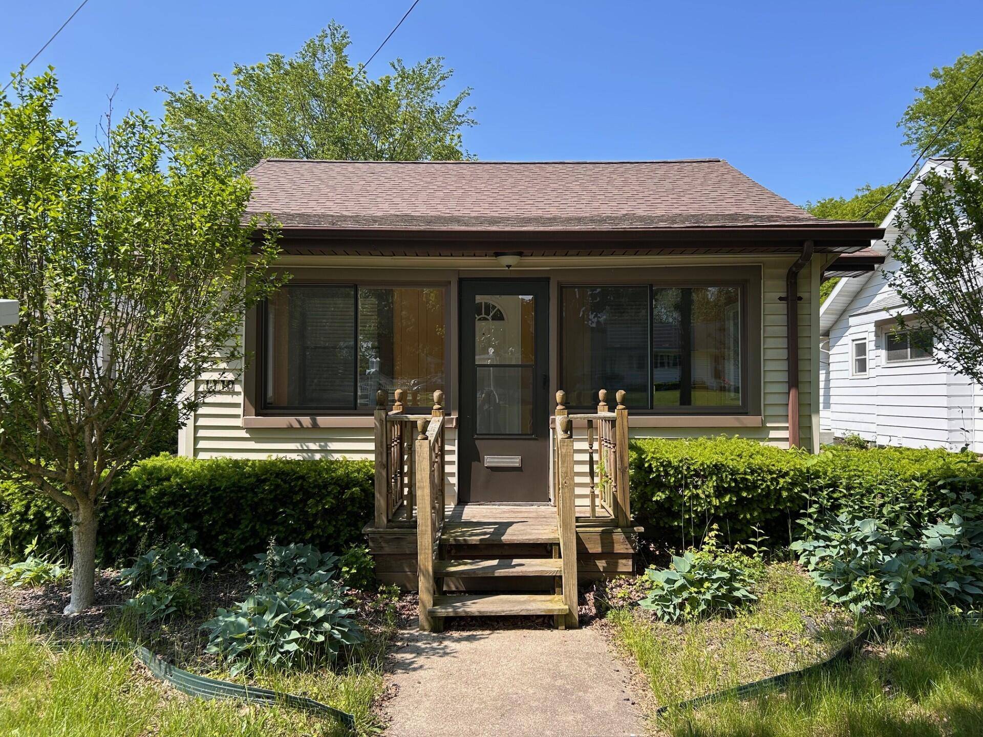 Jackson, MI 49202,1110 E North ST